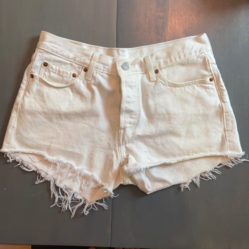 Levi’s Denim 501 shorts (Like new)